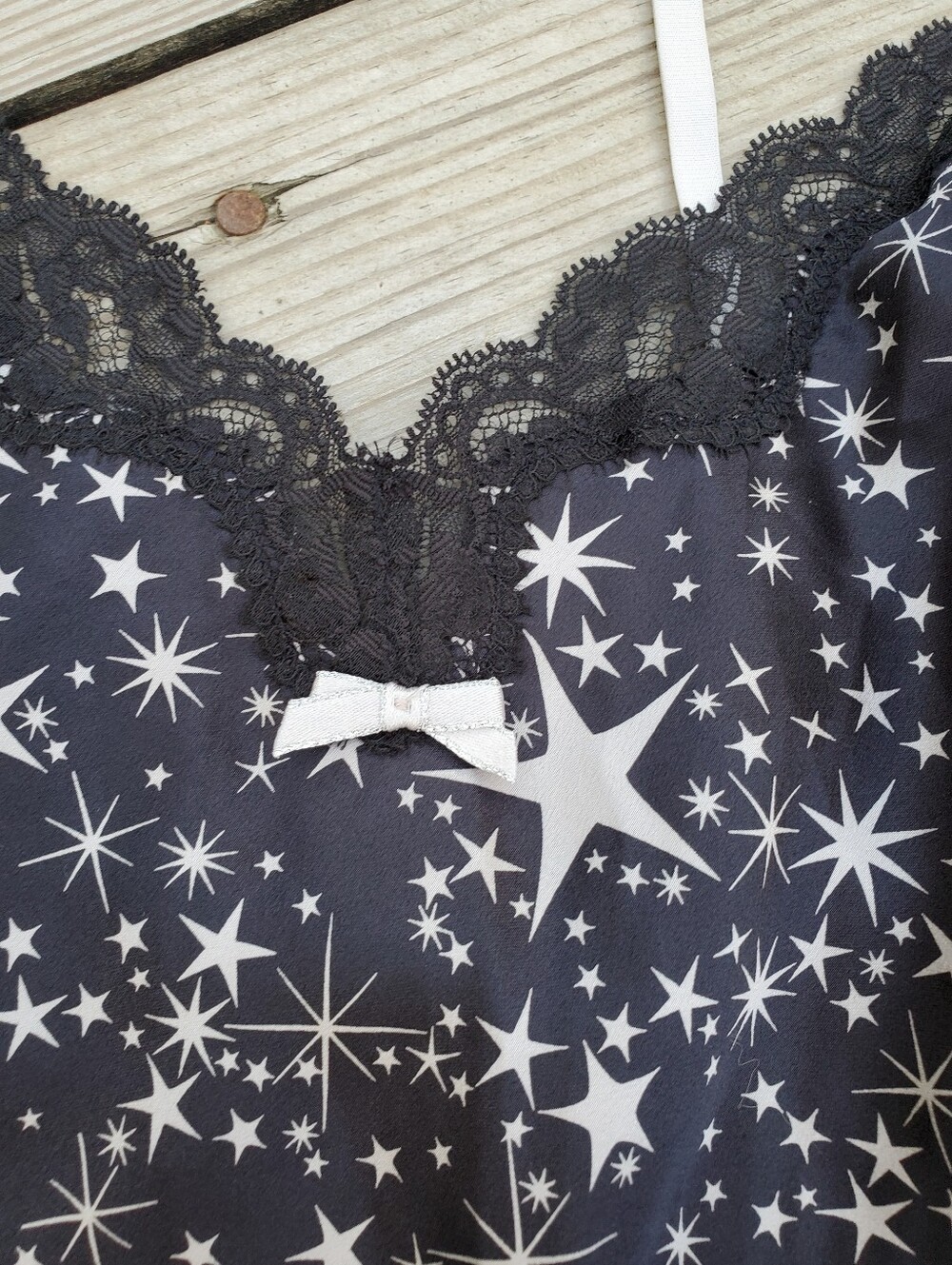 Victoria Secret - Picture 3 of 8